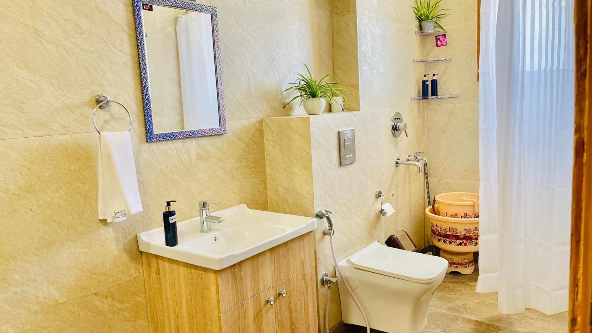 Bedchambers Serviced Apartments, Ardee City Gurgáon Exteriér fotografie