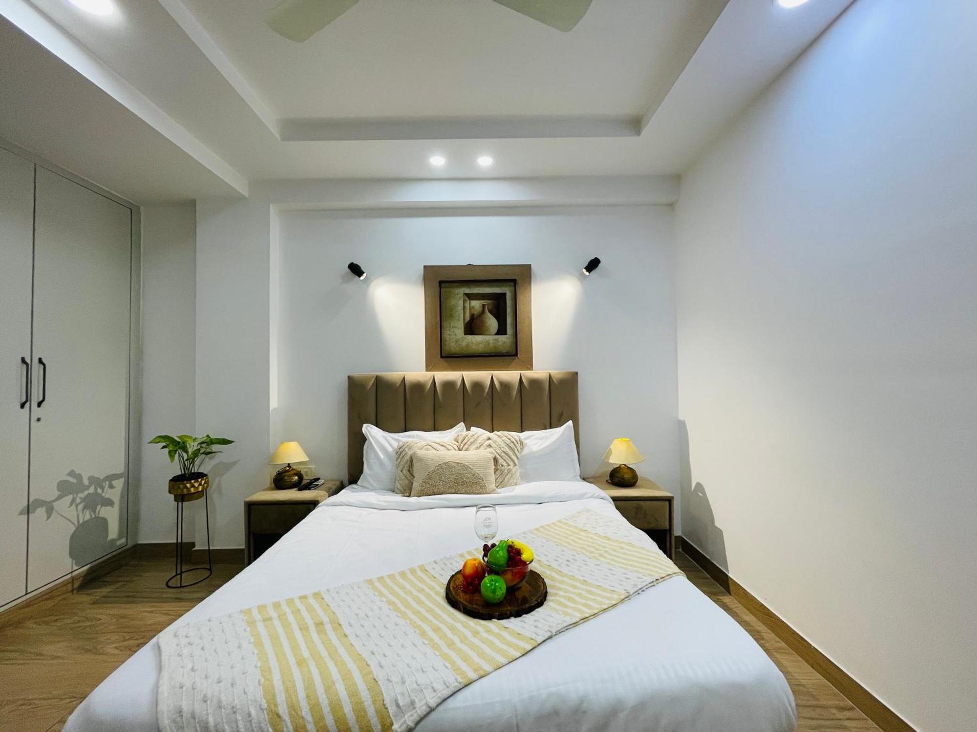 Bedchambers Serviced Apartments, Ardee City Gurgáon Exteriér fotografie