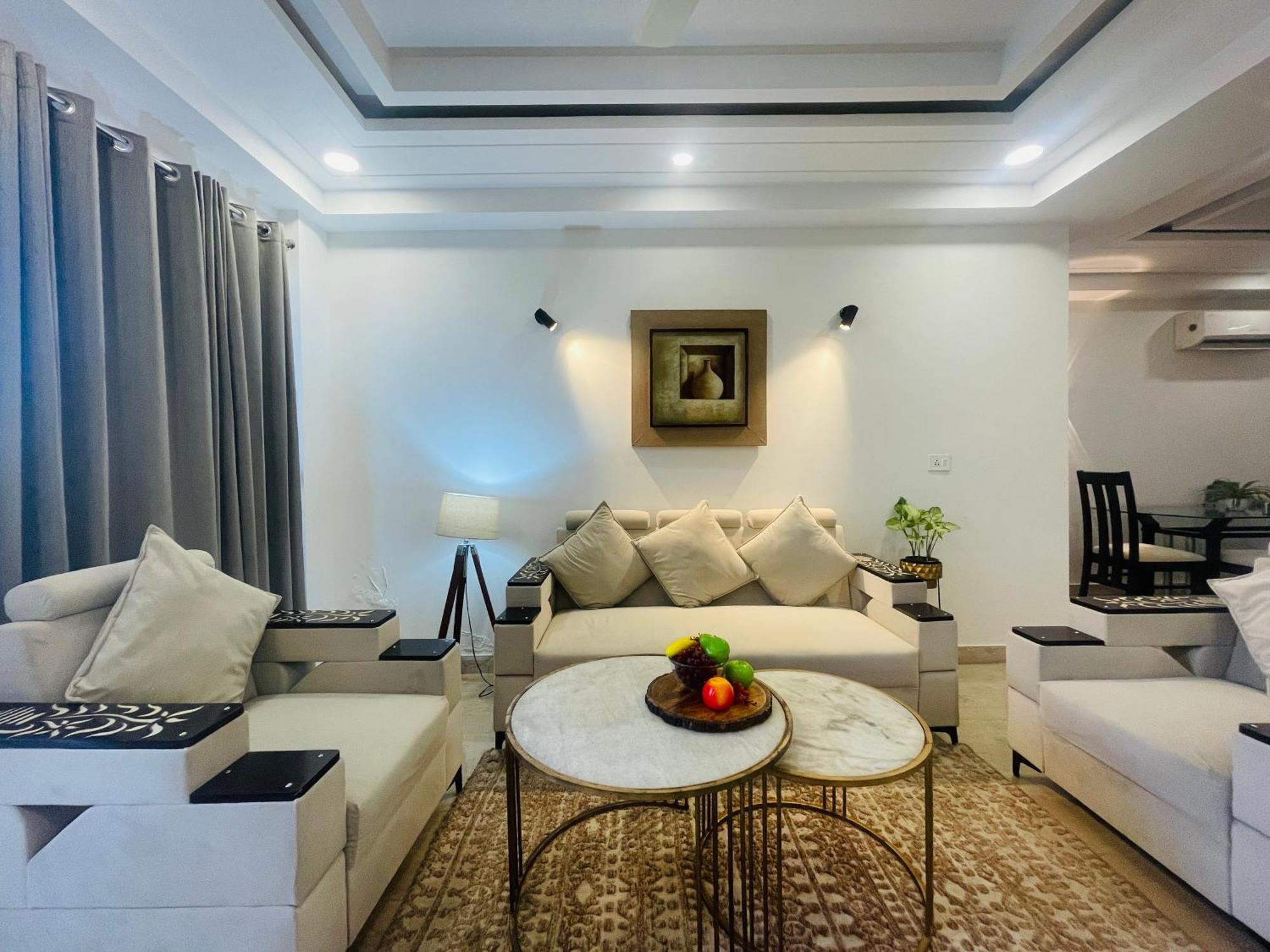 Bedchambers Serviced Apartments, Ardee City Gurgáon Exteriér fotografie