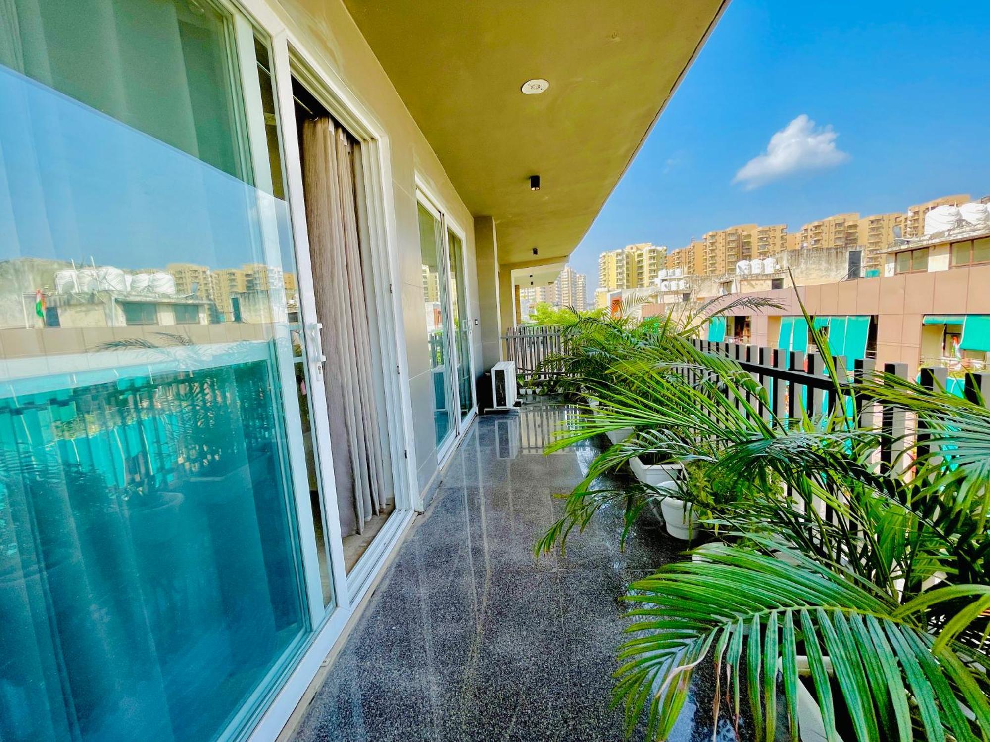 Bedchambers Serviced Apartments, Ardee City Gurgáon Exteriér fotografie